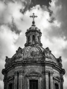 Cruz sobre la Cúpula